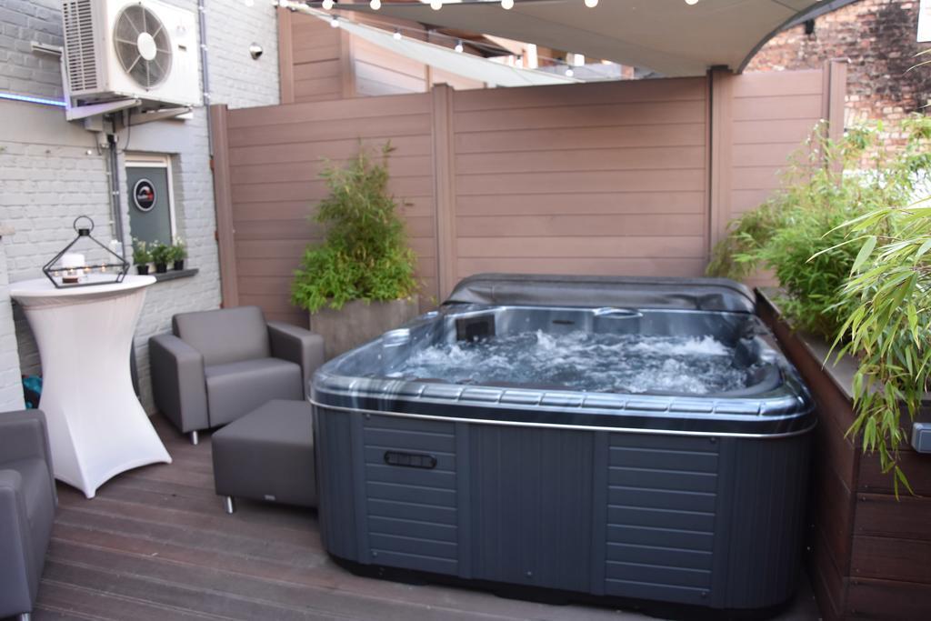 מאלמדי Suite 40 Jacuzzi & Sauna By Malmedreams מראה חיצוני תמונה